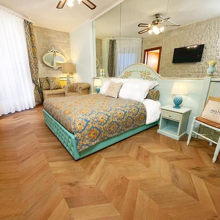 Milton Boutique Hotel - Adults Only リド・ディ・イエゾロ エクステリア 写真