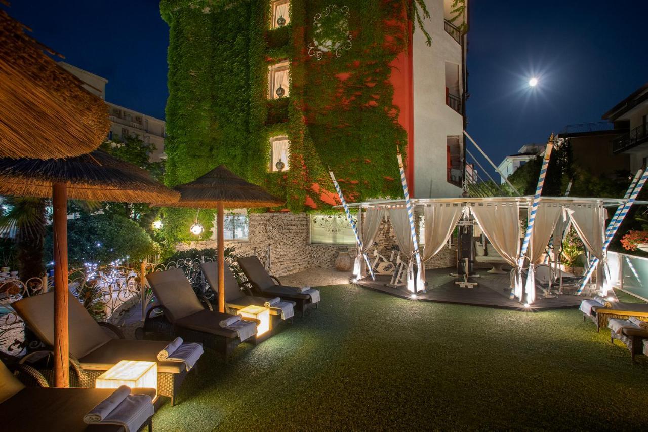 Milton Boutique Hotel - Adults Only リド・ディ・イエゾロ エクステリア 写真