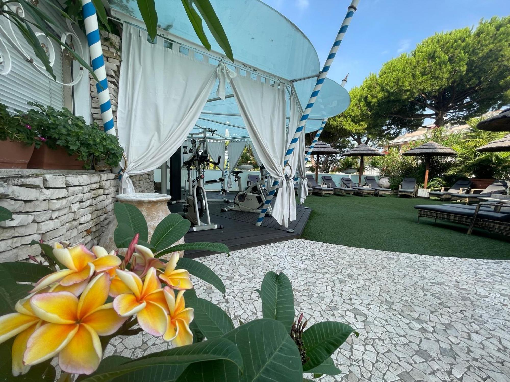Milton Boutique Hotel - Adults Only リド・ディ・イエゾロ エクステリア 写真