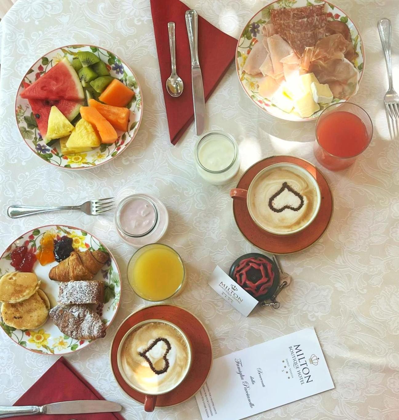 Milton Boutique Hotel - Adults Only リド・ディ・イエゾロ エクステリア 写真